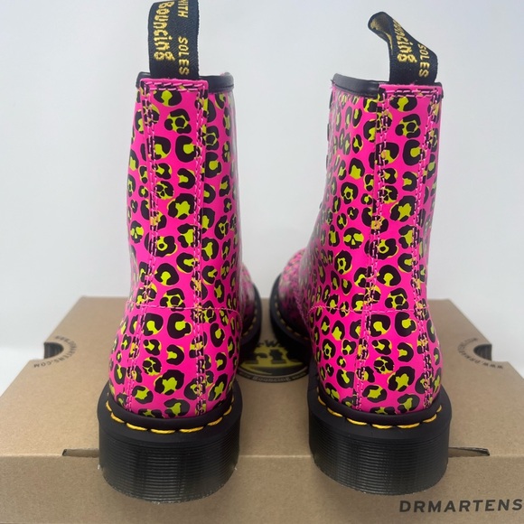 NWB! Dr.Martens Clash Pink Loud Leopard Smooth 1460 Lace Up Boots US 6/EU 37 - Picture 4 of 6